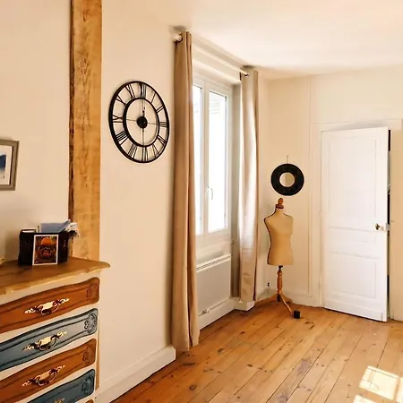 Boheme Et Chaleureux Premier Etage * Neuvic (Dordogne)